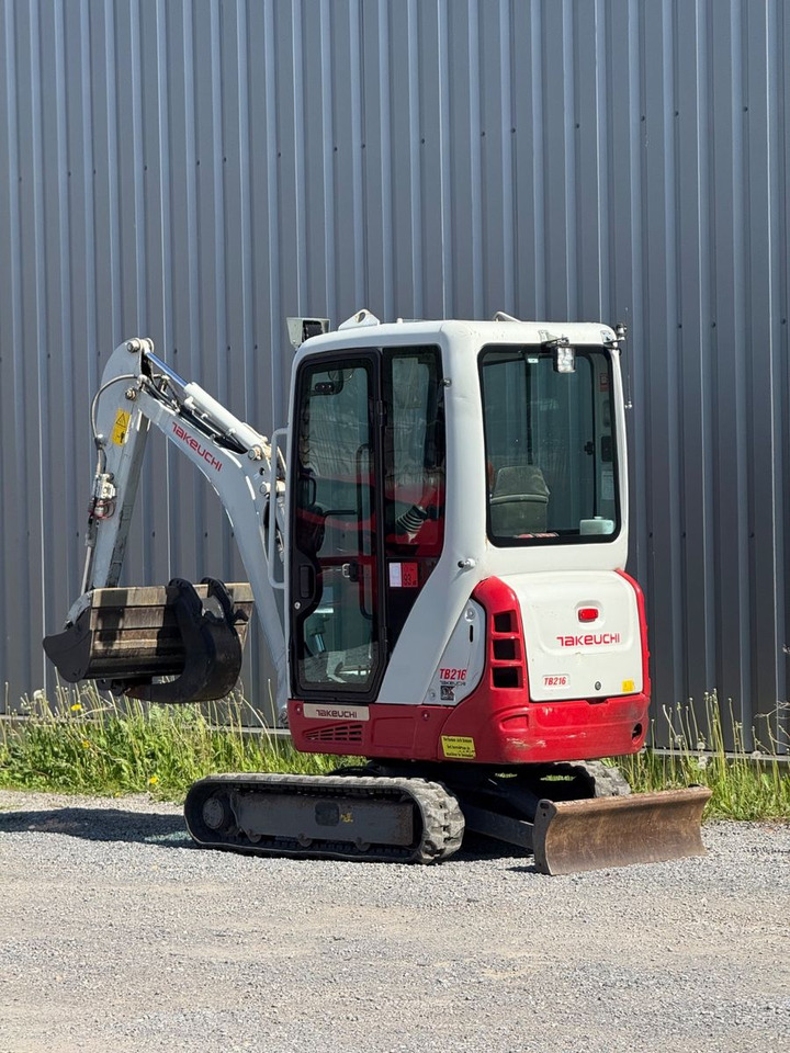 Mini escavadeira Takeuchi TB216: foto 6 Mini escavadeira Takeuchi TB216: foto 6
