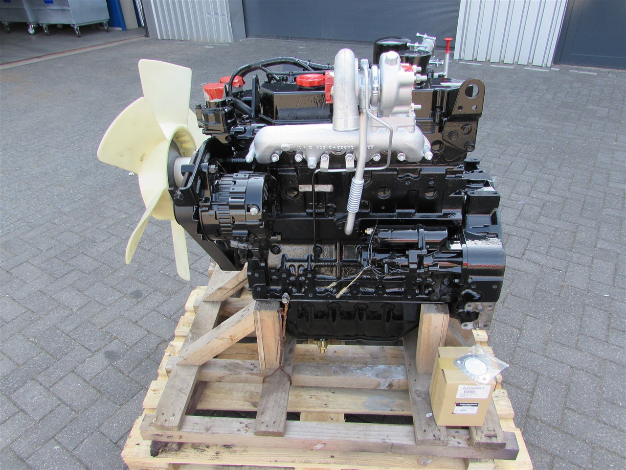 Mitsubishi RECON D04FR -KDP2TAAC / D04FR 74Kw @ 2000 rpm - Motor para Escavadeira: foto 1 Mitsubishi RECON D04FR -KDP2TAAC / D04FR 74Kw @ 2000 rpm - Motor para Escavadeira: foto 1