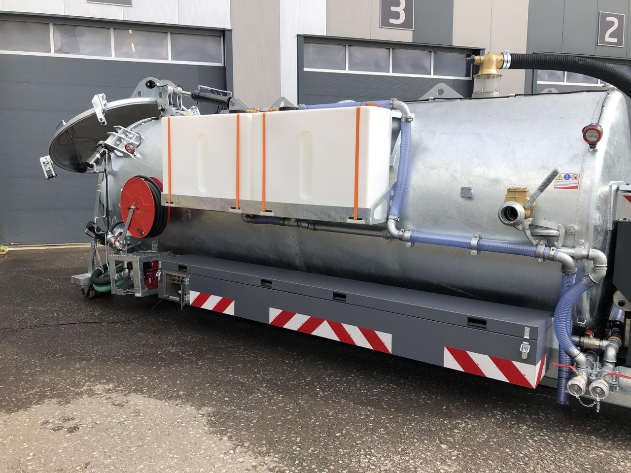 Abrollcontainer 10m³ Feuerwehr Wassertank - Contentor ampliroll: foto 4 Abrollcontainer 10m³ Feuerwehr Wassertank - Contentor ampliroll: foto 4