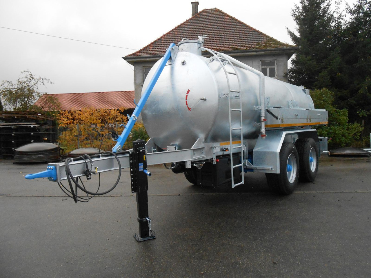 M-Vac 12000l / Wasserfass M-Vac 12000l (12m³) Wasserfass / Wassertank mit 80 km/h Zulassung - Reboque cisterna: foto 4 M-Vac 12000l / Wasserfass M-Vac 12000l (12m³) Wasserfass / Wassertank mit 80 km/h Zulassung - Reboque cisterna: foto 4
