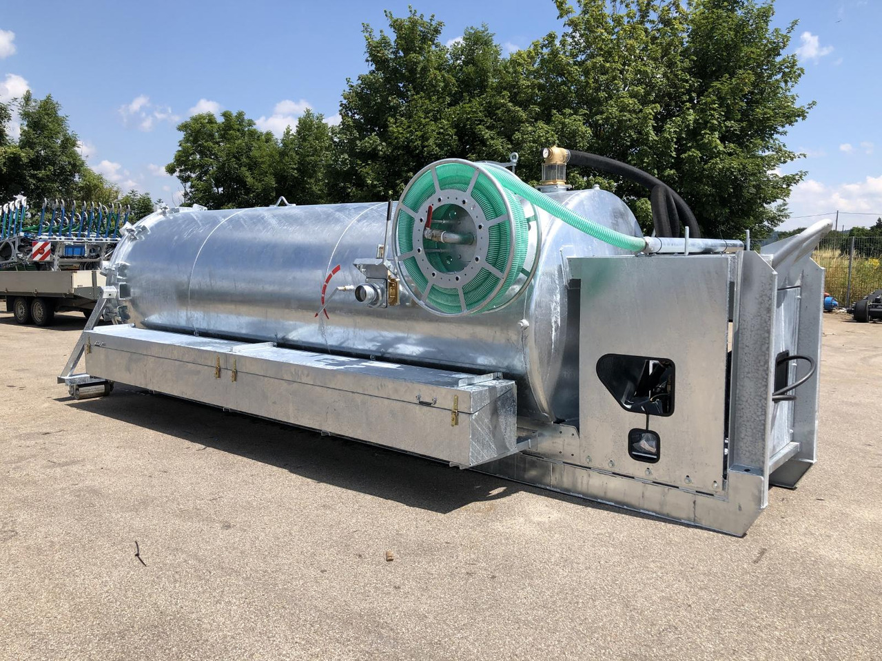 S-Vac 8.5m³ Saugfass Druckfass Vacuum suction systems are are fully integrated at the HDD jobsite from today. - Máquina de perfuração: foto 2 S-Vac 8.5m³ Saugfass Druckfass Vacuum suction systems are are fully integrated at the HDD jobsite from today. - Máquina de perfuração: foto 2