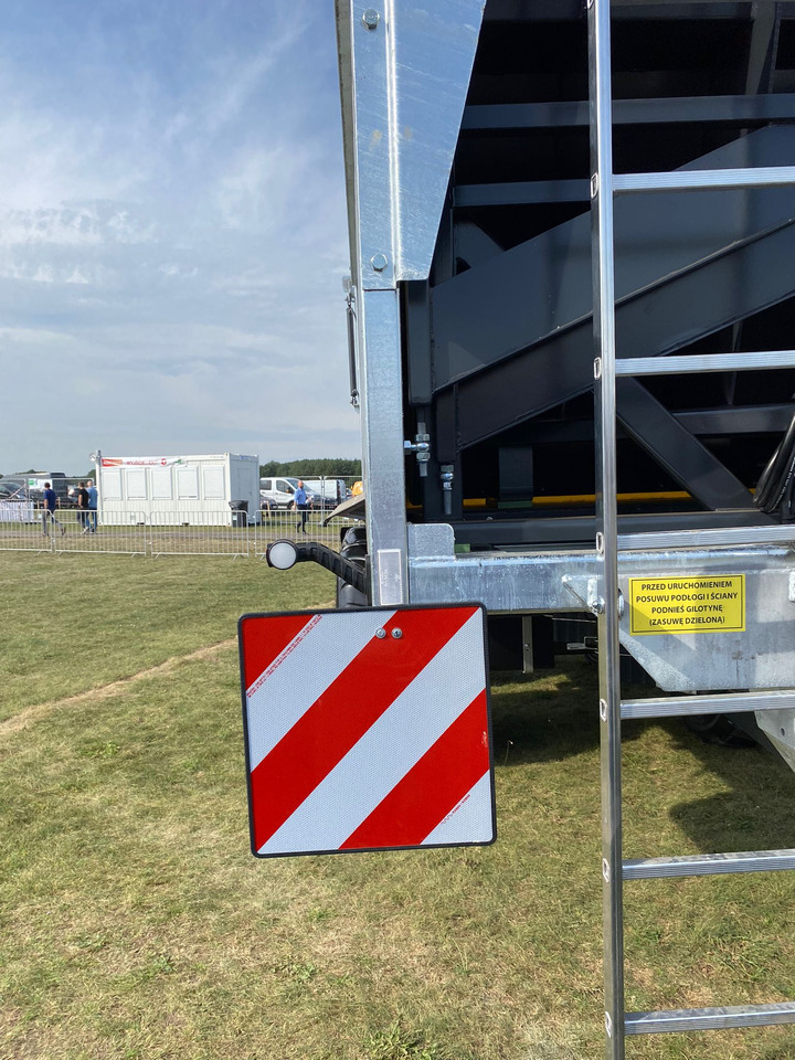 Espalhador de estrume novo Auto-Agro Mistreuer / Manure spreader / Epandeur à fumier / Rimorchio spandiconcime / Abonadora / Разбрасыватель органических удобрений / Rozrzutnik obornika Tandem N268: foto 11