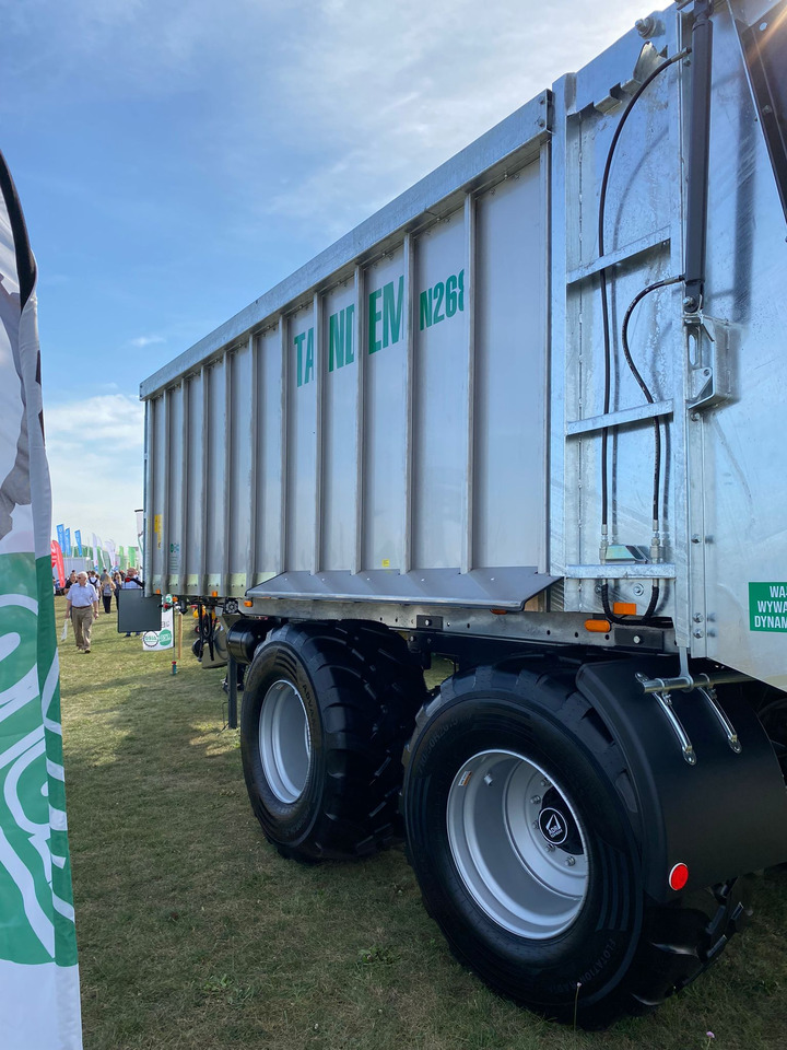 Espalhador de estrume novo Auto-Agro Mistreuer / Manure spreader / Epandeur à fumier / Rimorchio spandiconcime / Abonadora / Разбрасыватель органических удобрений / Rozrzutnik obornika Tandem N268: foto 7