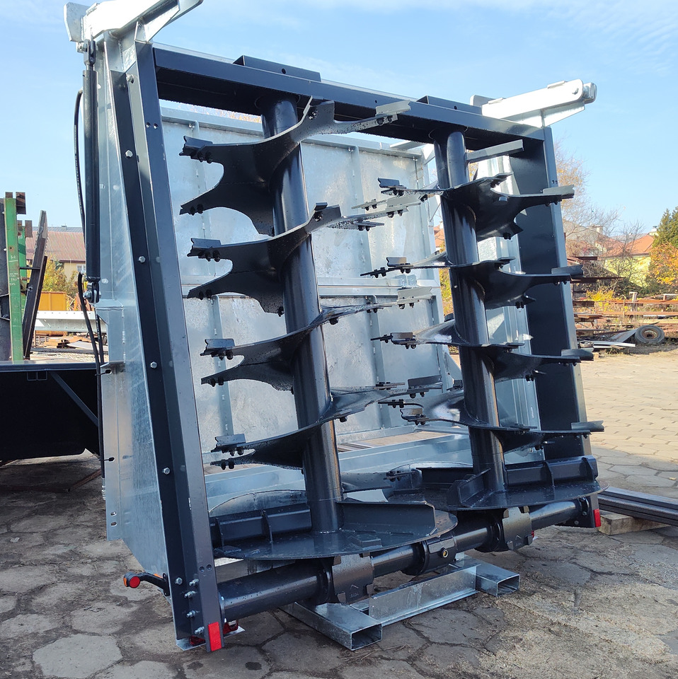Espalhador de estrume novo Auto-Agro Mistreuer / Manure spreader / Epandeur à fumier / Rimorchio spandiconcime / Abonadora / Разбрасыватель органических удобрений / Rozrzutnik obornika Tandem N268: foto 30