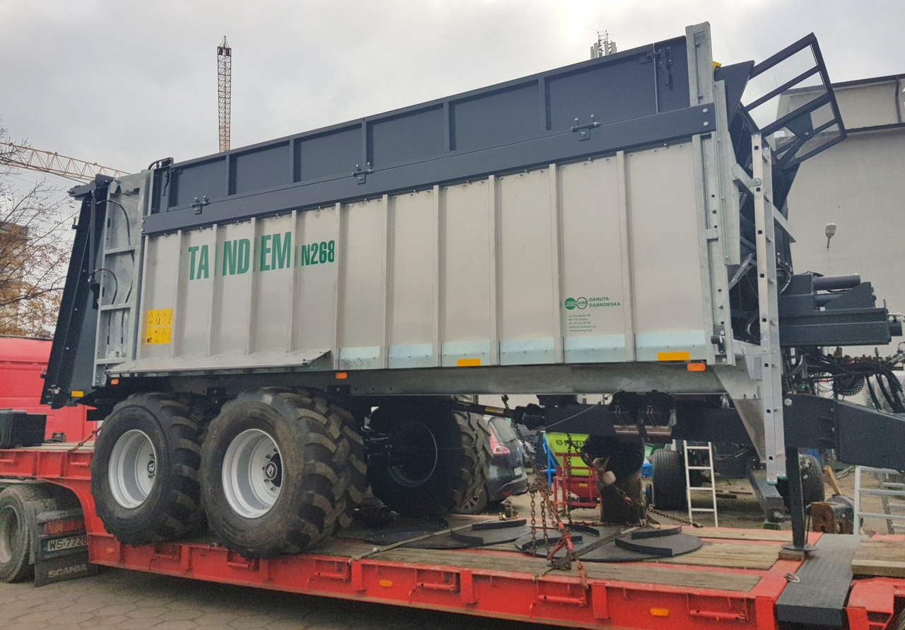 Espalhador de estrume novo Auto-Agro Mistreuer / Manure spreader / Epandeur à fumier / Rimorchio spandiconcime / Abonadora / Разбрасыватель органических удобрений / Rozrzutnik obornika Tandem N268: foto 38