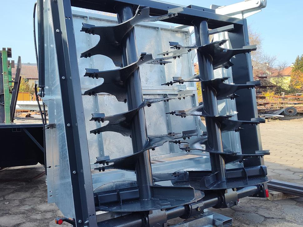 Espalhador de estrume novo Auto-Agro Mistreuer / Manure spreader / Epandeur à fumier / Rimorchio spandiconcime / Разбрасыватель органических удобрений / Rozrzutnik obornika Tandem N268: foto 29