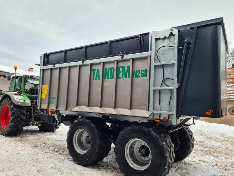 Espalhador de estrume novo Auto-Agro Mistreuer / Manure spreader / Epandeur à fumier / Rimorchio spandiconcime / Разбрасыватель органических удобрений / Rozrzutnik obornika Tandem N268: foto 24