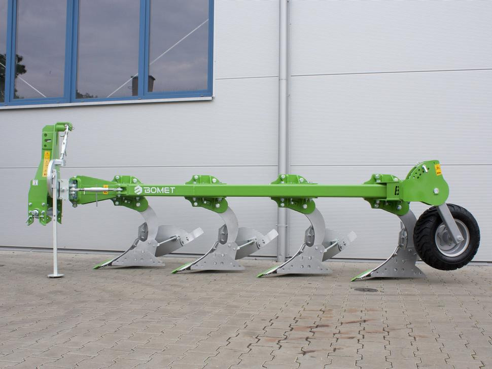 Bomet Pflüge / Single-beam plow / Charrue mono-poutre / Aratro / Плуг / Pług jednobelkowy Libra 3+1 - Arado: foto 3 Bomet Pflüge / Single-beam plow / Charrue mono-poutre / Aratro / Плуг / Pług jednobelkowy Libra 3+1 - Arado: foto 3