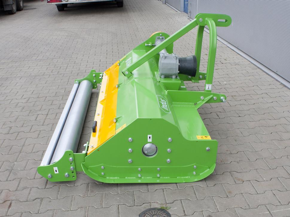 Bomet Schlegelmulcher / Flail mower / Faucheuse à fléaux / condizionatore a flagelli / Мульчер / Kosiarka bijakowa Indus 2 m - Triturador de martelos: foto 3 Bomet Schlegelmulcher / Flail mower / Faucheuse à fléaux / condizionatore a flagelli / Мульчер / Kosiarka bijakowa Indus 2 m - Triturador de martelos: foto 3