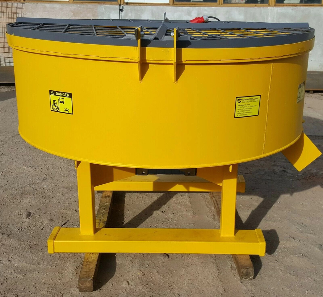 DC Betonmischer / Electric concrete mixer / Malaxeur à béton électrique / Betoniera / Бетономешалка с электроприводом / Betoniarka elektryczna 1000 l - Central de betão: foto 1 DC Betonmischer / Electric concrete mixer / Malaxeur à béton électrique / Betoniera / Бетономешалка с электроприводом / Betoniarka elektryczna 1000 l - Central de betão: foto 1