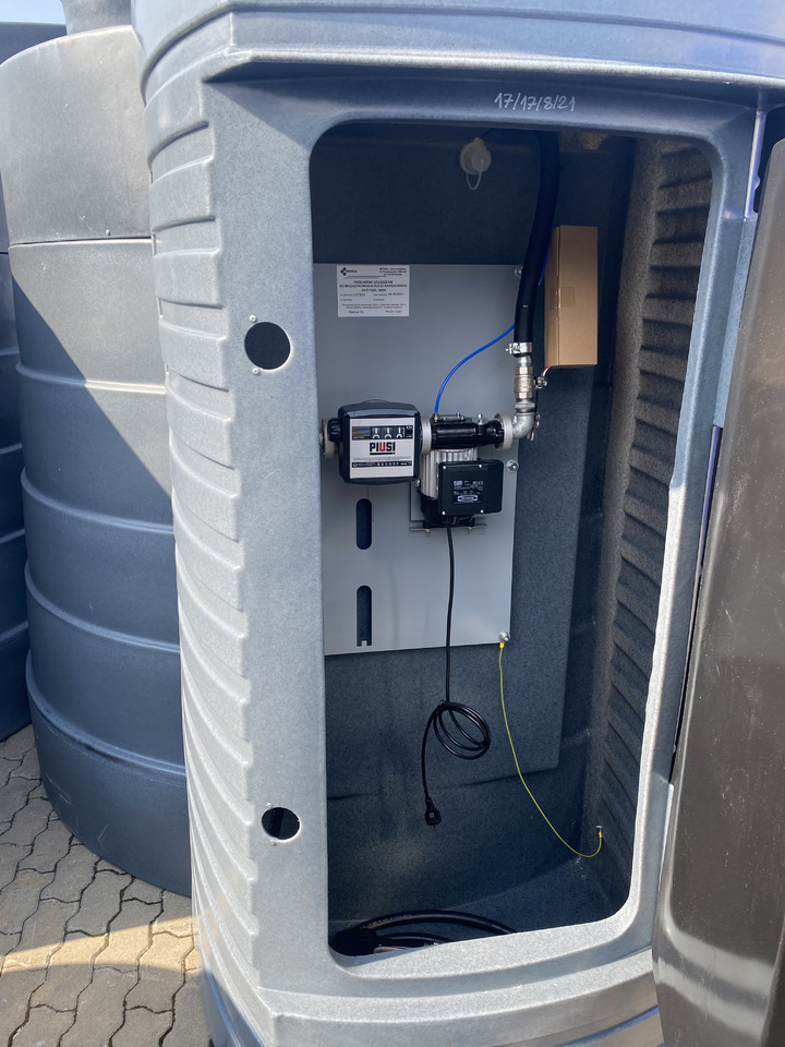 DC Dieseltank / Double-walled fuel tank for diesel fuel / Cuve à gasoil / Serbatoio gasolio / Бак для дизельного топлива / Zbiornik dwupłaszczowe na paliwo do oleju napędowego 5000 l - Depósito de armazenamento: foto 3 DC Dieseltank / Double-walled fuel tank for diesel fuel / Cuve à gasoil / Serbatoio gasolio / Бак для дизельного топлива / Zbiornik dwupłaszczowe na paliwo do oleju napędowego 5000 l - Depósito de armazenamento: foto 3