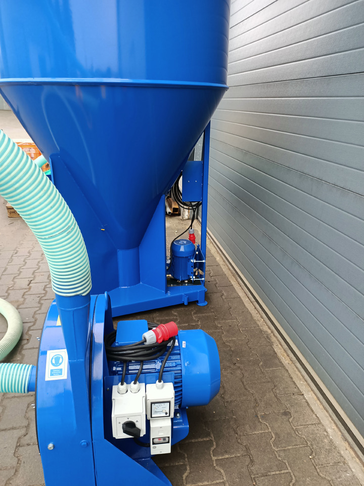 Equipamento de gado novo Dozamech Getreidemischanlage / Feed mixer / Melangeuse de fourrage / Miscelatore di mangime / Кормосмеситель / Mieszalnik H-033/2 1000 kg: foto 16 Equipamento de gado novo Dozamech Getreidemischanlage / Feed mixer / Melangeuse de fourrage / Miscelatore di mangime / Кормосмеситель / Mieszalnik H-033/2 1000 kg: foto 16