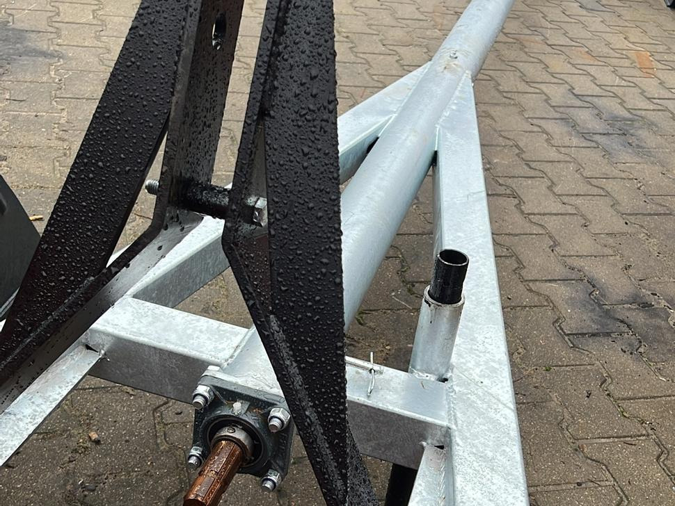 METAL-TECHNIK Güllemixer / Slurry agitator / Agitateur de lisier / Miscelatore / Смеситель жидкого удобрения / Mieszadło do gnojowicy 5,4 m - Equipamento de fertilização: foto 3 METAL-TECHNIK Güllemixer / Slurry agitator / Agitateur de lisier / Miscelatore / Смеситель жидкого удобрения / Mieszadło do gnojowicy 5,4 m - Equipamento de fertilização: foto 3