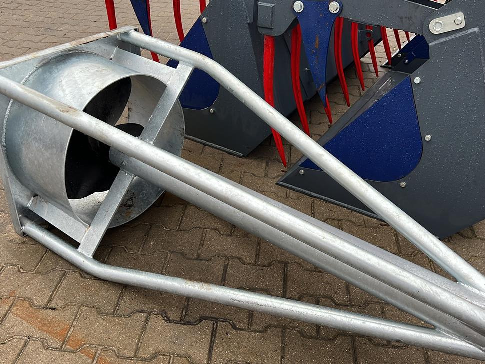METAL-TECHNIK Güllemixer / Slurry agitator / Agitateur de lisier / Miscelatore / Смеситель жидкого удобрения / Mieszadło do gnojowicy 5,4 m - Equipamento de fertilização: foto 1 METAL-TECHNIK Güllemixer / Slurry agitator / Agitateur de lisier / Miscelatore / Смеситель жидкого удобрения / Mieszadło do gnojowicy 5,4 m - Equipamento de fertilização: foto 1