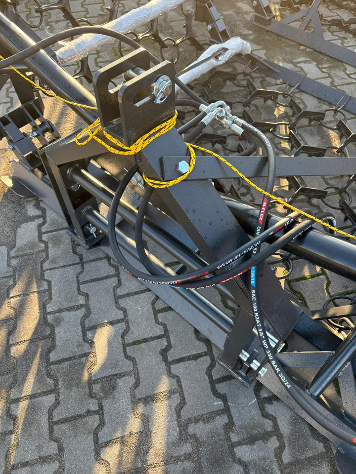 METAL-TECHNIK Wiesenegge / Meadow harrow / Herse de prairie / Strigliatrice / Полевая волокуша / Włóka łąkowa 4 m - Grade para prados: foto 5 METAL-TECHNIK Wiesenegge / Meadow harrow / Herse de prairie / Strigliatrice / Полевая волокуша / Włóka łąkowa 4 m - Grade para prados: foto 5