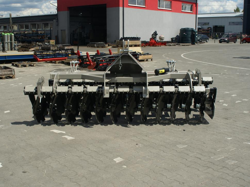 ROLEX Scheibenegge / Disc harrow / Dechaumeur à disques / Erpice a dischi / Дисковая борона / Brona talerzowa 3 m - Grades de discos: foto 3 ROLEX Scheibenegge / Disc harrow / Dechaumeur à disques / Erpice a dischi / Дисковая борона / Brona talerzowa 3 m - Grades de discos: foto 3