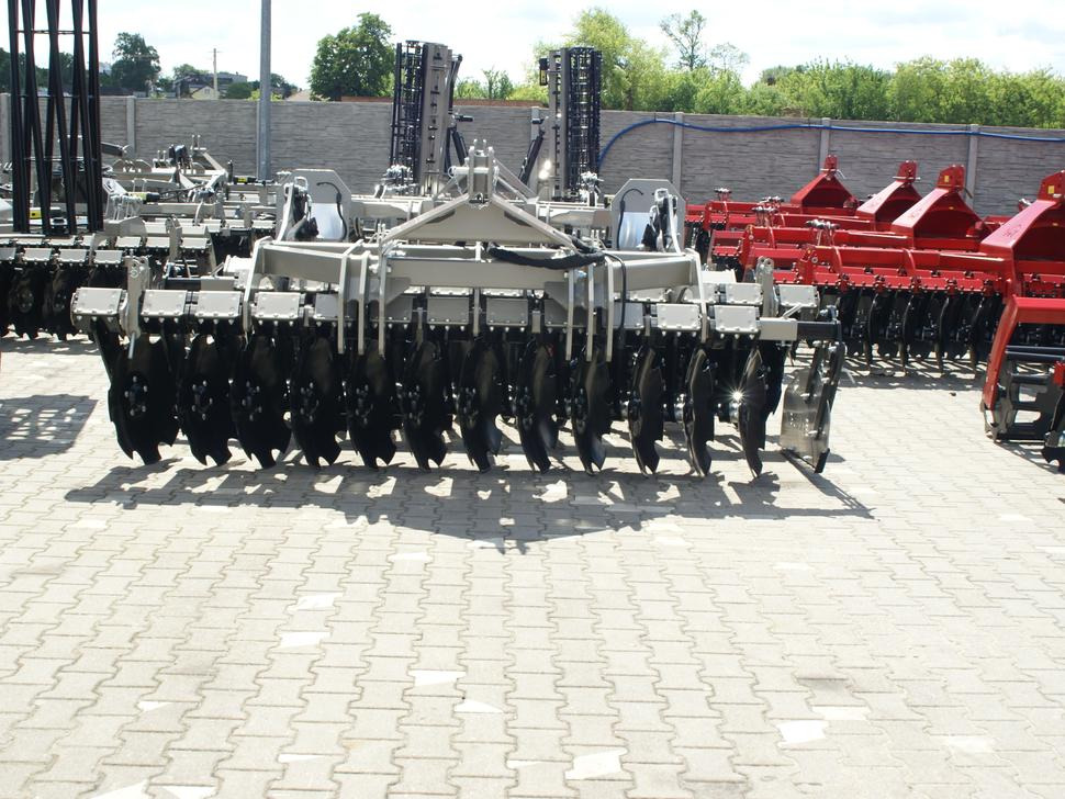 ROLEX Scheibenegge / Discs harrow / Dechaumeur à disques / Erpice a dischi / Дисковая борона / Brona talerzowa 3 m - Grades de discos: foto 5 ROLEX Scheibenegge / Discs harrow / Dechaumeur à disques / Erpice a dischi / Дисковая борона / Brona talerzowa 3 m - Grades de discos: foto 5