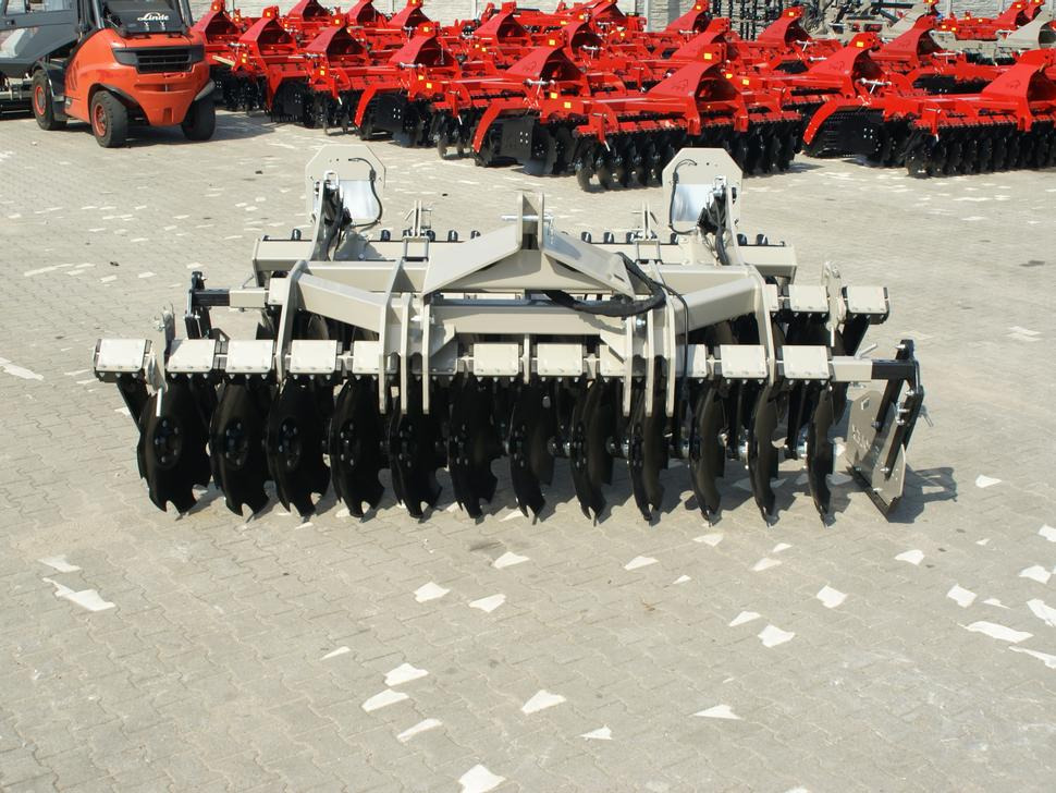 ROLEX Scheibenegge / Discs harrow / Dechaumeur à disques / Erpice a dischi / Дисковая борона / Brona talerzowa 3 m - Grades de discos: foto 4 ROLEX Scheibenegge / Discs harrow / Dechaumeur à disques / Erpice a dischi / Дисковая борона / Brona talerzowa 3 m - Grades de discos: foto 4