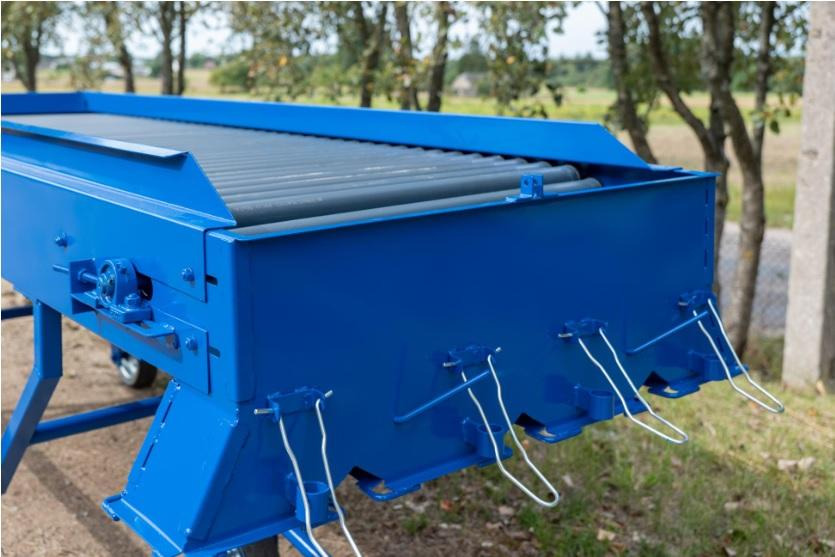 ROLMET Rollenverlesetisch / Sorting table / Table de tri / Tavolo selettivo / Сортировочный стол / Stół przebierczy SP 1 - Máquina para batata: foto 4 ROLMET Rollenverlesetisch / Sorting table / Table de tri / Tavolo selettivo / Сортировочный стол / Stół przebierczy SP 1 - Máquina para batata: foto 4