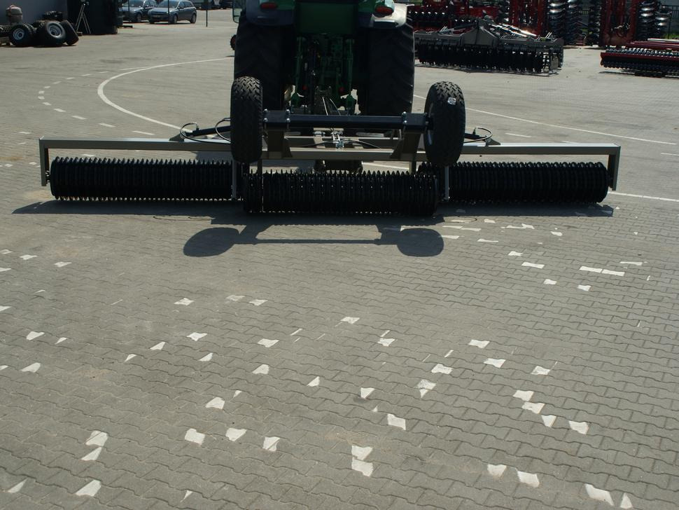 Locação financeira de Rolex Ackerwalze / Sowing roller / Rouleau Cambridge / Attrezzi per rullatura / Rodillo / Посевной каток / Wał posiewny 6,3 m Rolex Ackerwalze / Sowing roller / Rouleau Cambridge / Attrezzi per rullatura / Rodillo / Посевной каток / Wał posiewny 6,3 m: foto 12