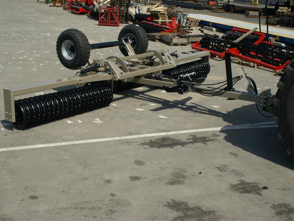 Locação financeira de Rolex Ackerwalze / Sowing roller / Rouleau Cambridge / Attrezzi per rullatura / Rodillo / Посевной каток / Wał posiewny 6,3 m Rolex Ackerwalze / Sowing roller / Rouleau Cambridge / Attrezzi per rullatura / Rodillo / Посевной каток / Wał posiewny 6,3 m: foto 17
