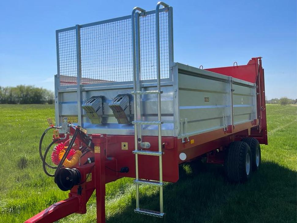 Roltrans Miststreuer / Manure spreader / Épandeur à fumier / Spandiletame / Разбрасыватель органических удобрений / Rozrzutnik obornika N250/32 JAMNIK 8 t - Espalhador de estrume: foto 1 Roltrans Miststreuer / Manure spreader / Épandeur à fumier / Spandiletame / Разбрасыватель органических удобрений / Rozrzutnik obornika N250/32 JAMNIK 8 t - Espalhador de estrume: foto 1