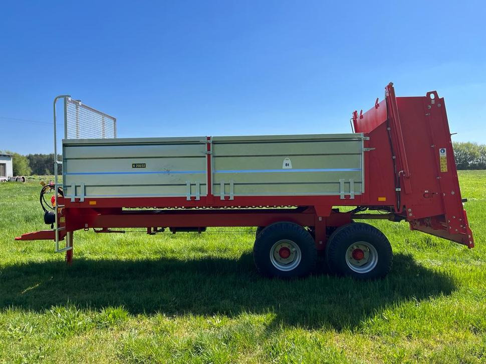 Roltrans Miststreuer / Manure spreader / Épandeur à fumier / Spandiletame / Разбрасыватель органических удобрений / Rozrzutnik obornika N250/32 JAMNIK 8 t - Espalhador de estrume: foto 2 Roltrans Miststreuer / Manure spreader / Épandeur à fumier / Spandiletame / Разбрасыватель органических удобрений / Rozrzutnik obornika N250/32 JAMNIK 8 t - Espalhador de estrume: foto 2