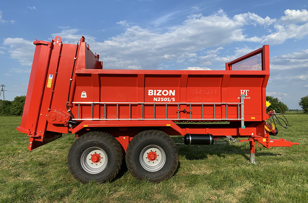 Roltrans Miststreuer / Manure spreader / Epandeur à fumier / Spandiletame / Разбрасыватель органических удобрений / Rozrzutnik obornika N250S/5 10 t - Espalhador de estrume: foto 3 Roltrans Miststreuer / Manure spreader / Epandeur à fumier / Spandiletame / Разбрасыватель органических удобрений / Rozrzutnik obornika N250S/5 10 t - Espalhador de estrume: foto 3