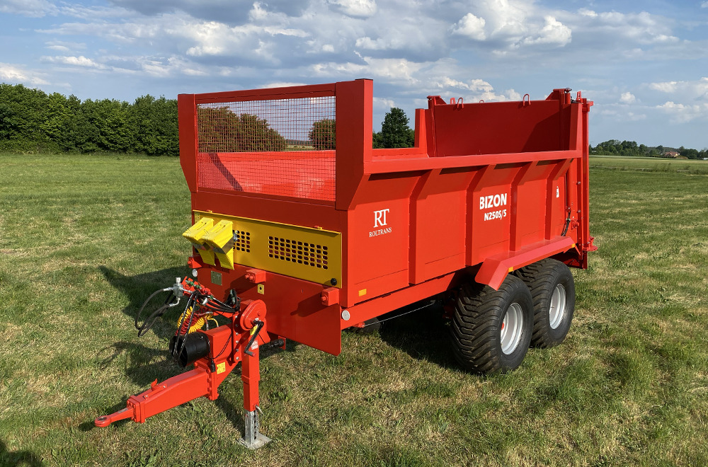 Roltrans Miststreuer / Manure spreader / Epandeur à fumier / Spandiletame / Разбрасыватель органических удобрений / Rozrzutnik obornika N250S/5 10 t - Espalhador de estrume: foto 1 Roltrans Miststreuer / Manure spreader / Epandeur à fumier / Spandiletame / Разбрасыватель органических удобрений / Rozrzutnik obornika N250S/5 10 t - Espalhador de estrume: foto 1