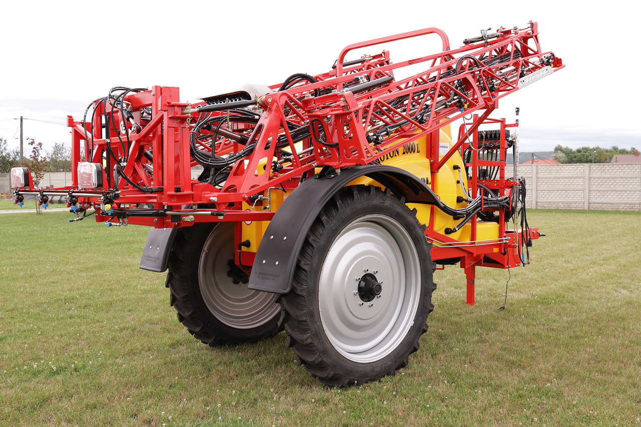 WOPROL Feldspritze / Sprayer / Pulvérisateur / Opryskiwacz 2000 L - Pulverizador de arrastar: foto 3 WOPROL Feldspritze / Sprayer / Pulvérisateur / Opryskiwacz 2000 L - Pulverizador de arrastar: foto 3
