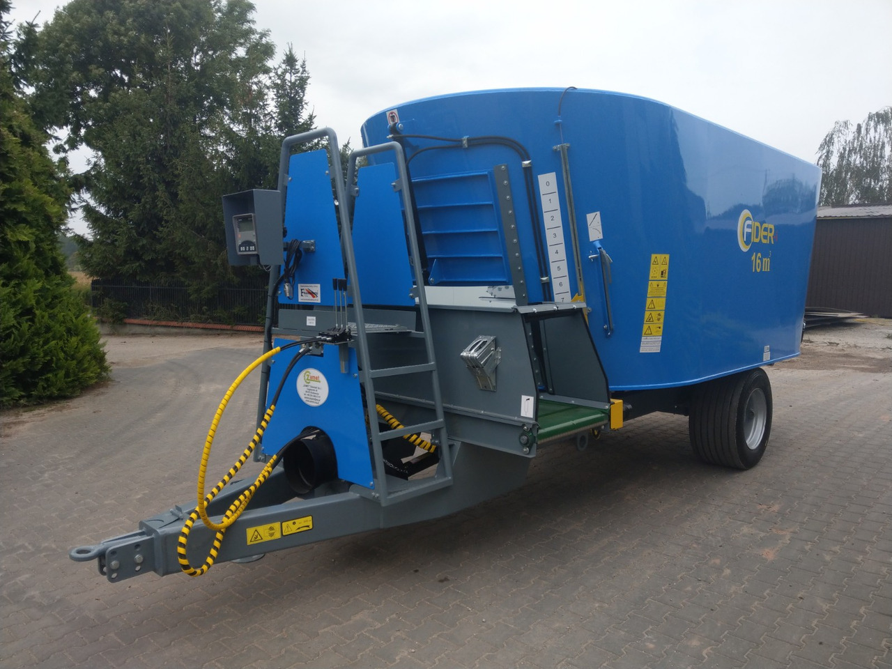 ZAMET Futtermischwagen / Feed mixer / Melangeuse / Carro miscelatore / Vagoneta de alimentación /Кормораздатчик / Wóz paszowy 16 m3 - Misturadora Alimentadora: foto 1 ZAMET Futtermischwagen / Feed mixer / Melangeuse / Carro miscelatore / Vagoneta de alimentación /Кормораздатчик / Wóz paszowy 16 m3 - Misturadora Alimentadora: foto 1