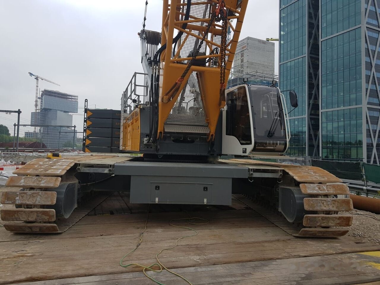 Liebherr LR 1160 - Guindaste sobre esteiras: foto 1 Liebherr LR 1160 - Guindaste sobre esteiras: foto 1