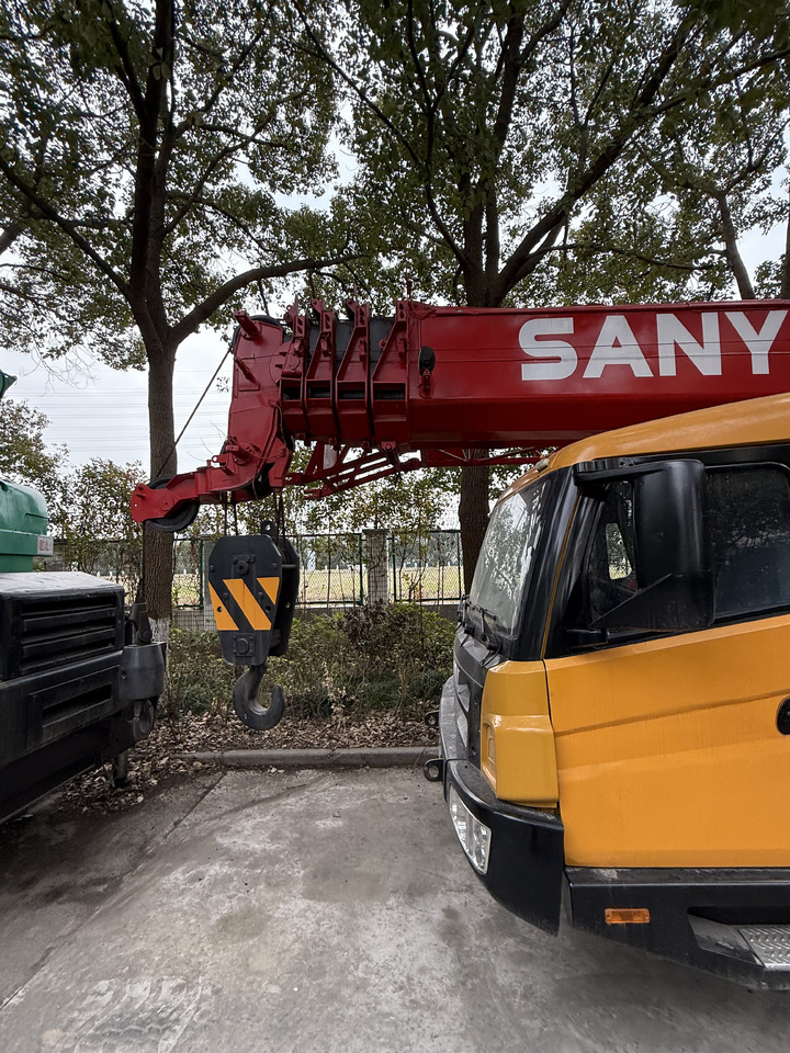 SANY STC250 - Grua móvel: foto 3 SANY STC250 - Grua móvel: foto 3