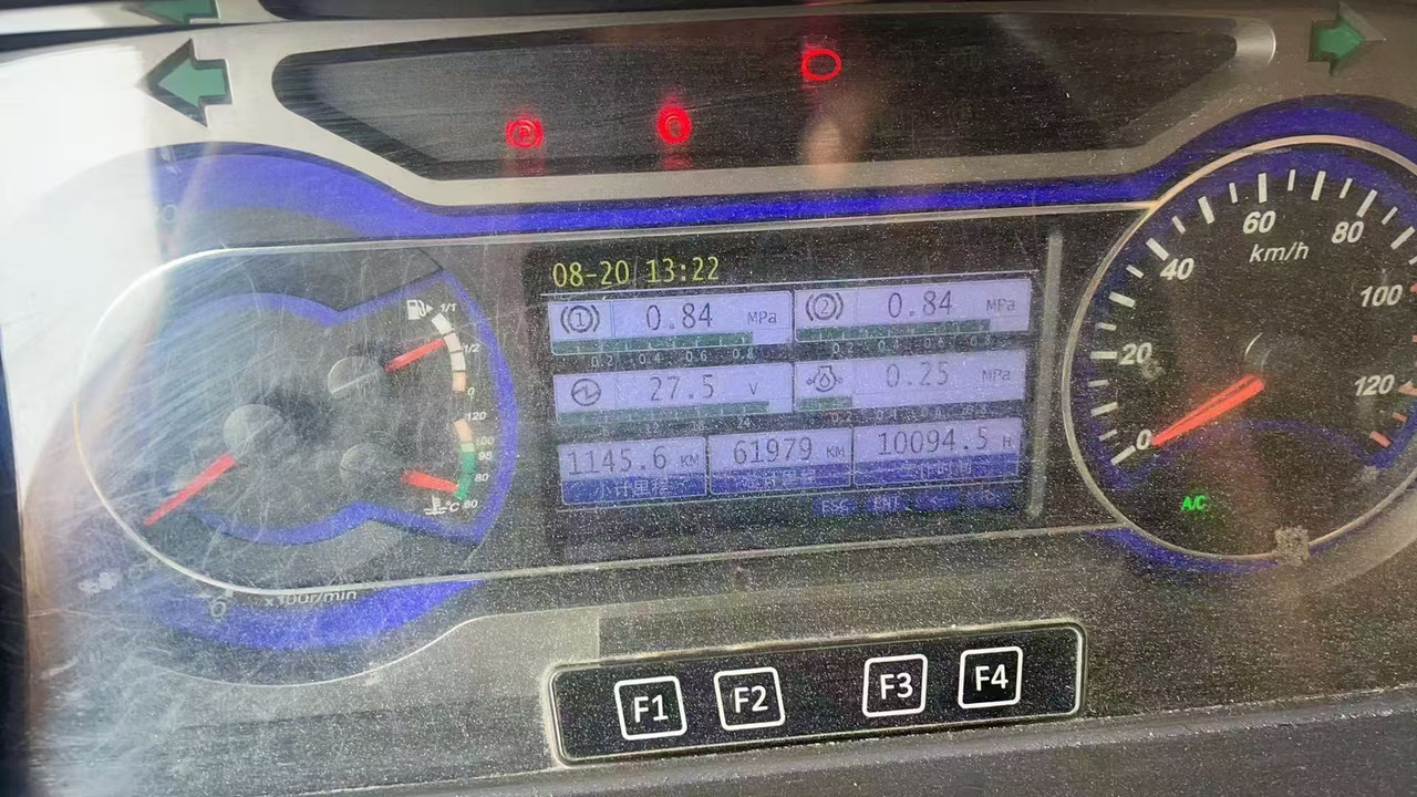 SANY STC800T6 - Grua móvel: foto 2 SANY STC800T6 - Grua móvel: foto 2