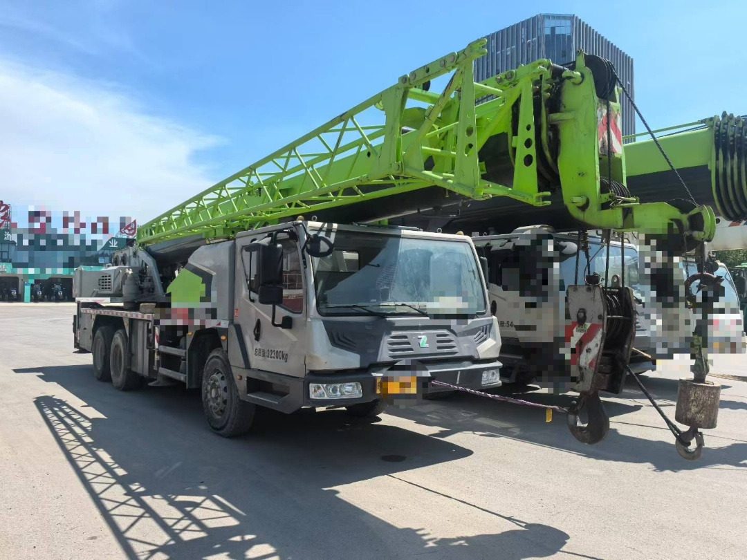 ZOOMLION ZTC250A - Grua móvel: foto 2 ZOOMLION ZTC250A - Grua móvel: foto 2