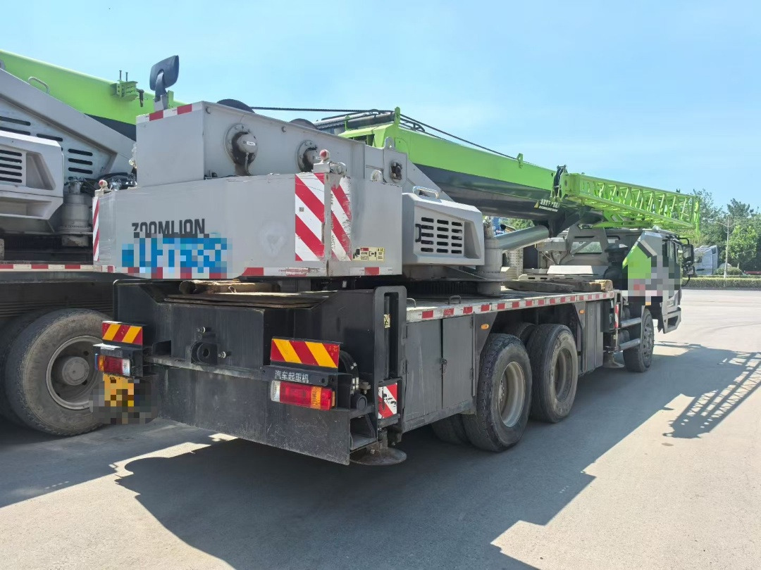 ZOOMLION ZTC250A - Grua móvel: foto 3 ZOOMLION ZTC250A - Grua móvel: foto 3