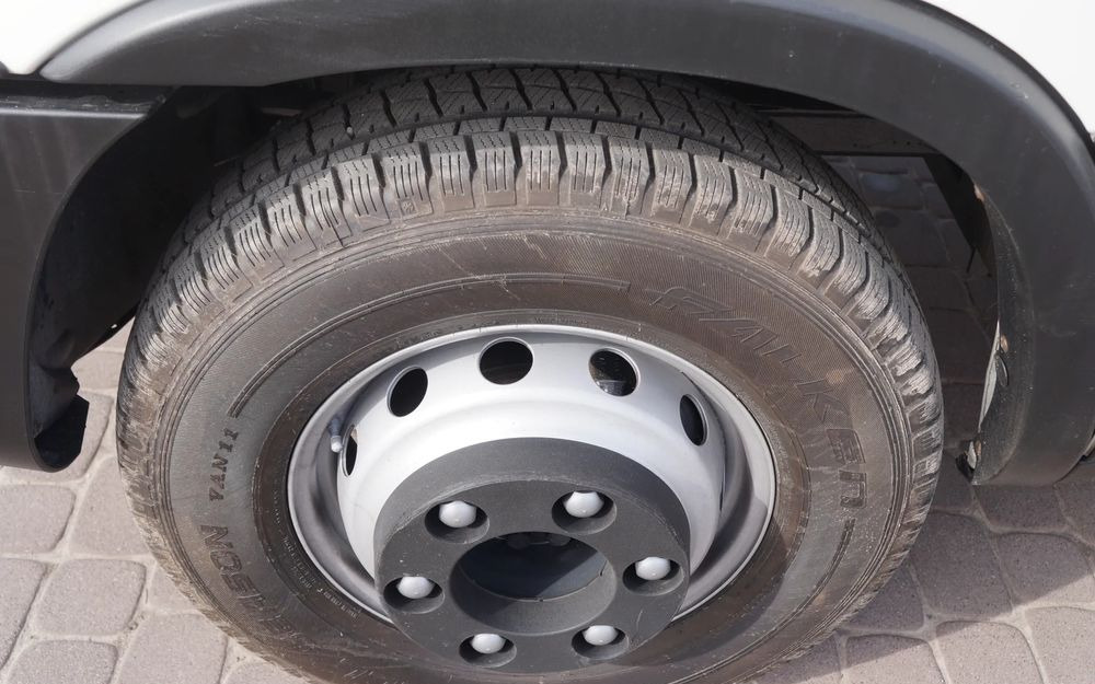 Camião frigorífico Iveco DAILY 70c17 CHŁODNIA 5 m Thermo king V-500 MAX Wzorowy Stan: foto 14