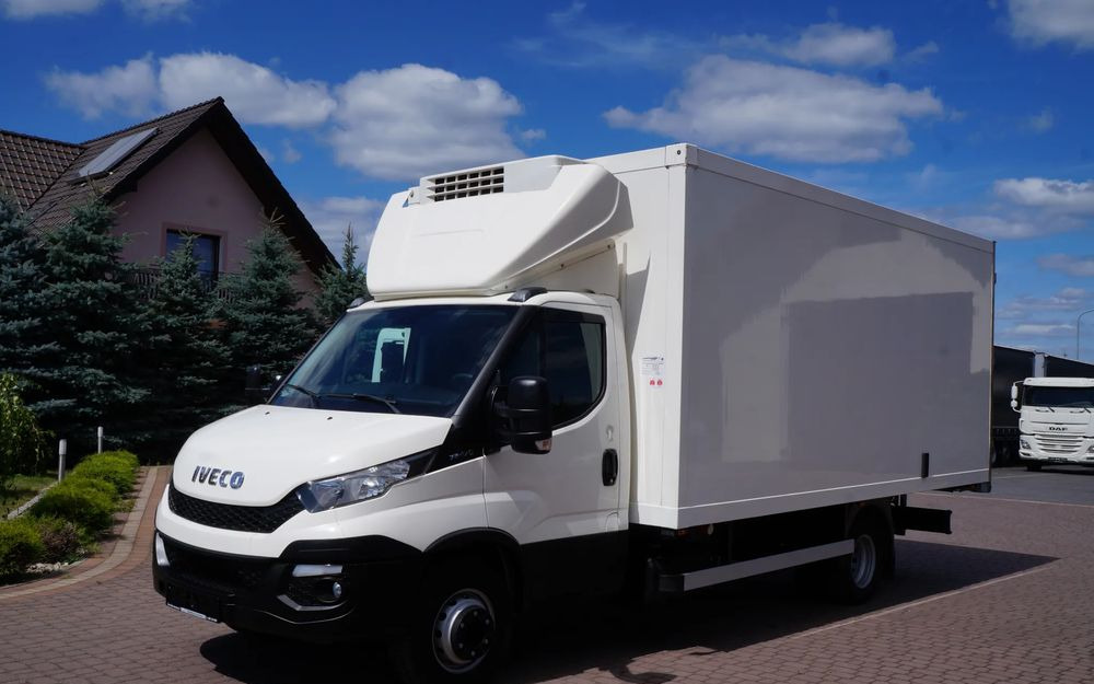 Iveco DAILY 70c17 CHŁODNIA 5 m Thermo king V-500 MAX Wzorowy Stan - Camião frigorífico: foto 1 Iveco DAILY 70c17 CHŁODNIA 5 m Thermo king V-500 MAX Wzorowy Stan - Camião frigorífico: foto 1