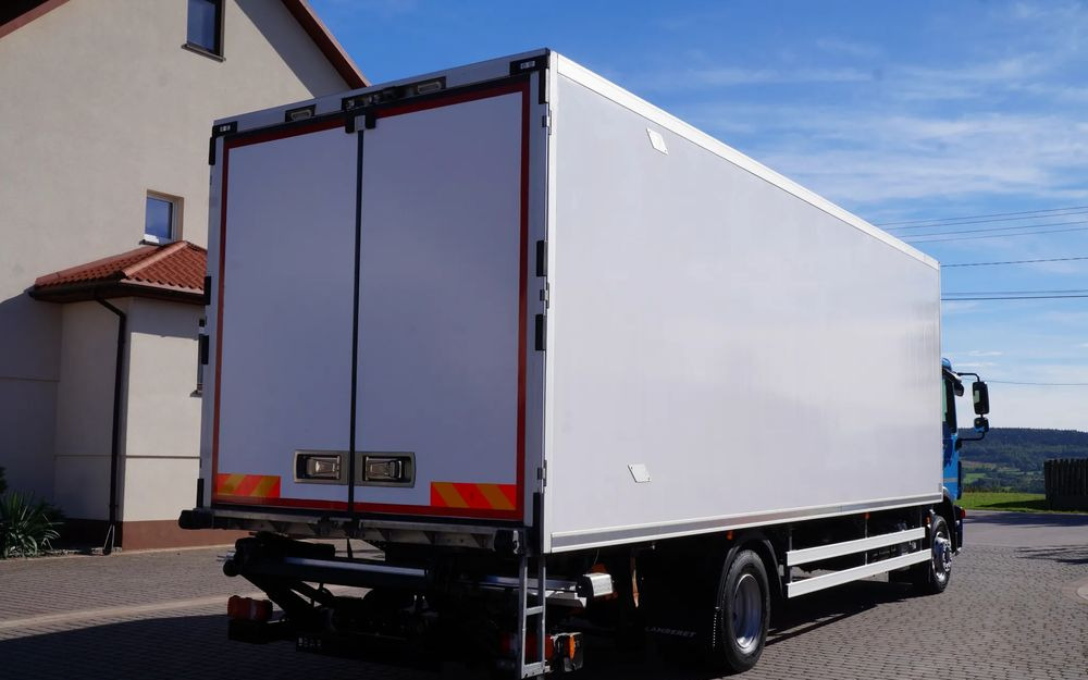 MAN TGM 15.250 EURO 6 CHŁODNIA LAMBERET ŁAD 7.300 KG NISKI PRZEBIEG - Camião frigorífico: foto 3 MAN TGM 15.250 EURO 6 CHŁODNIA LAMBERET ŁAD 7.300 KG NISKI PRZEBIEG - Camião frigorífico: foto 3