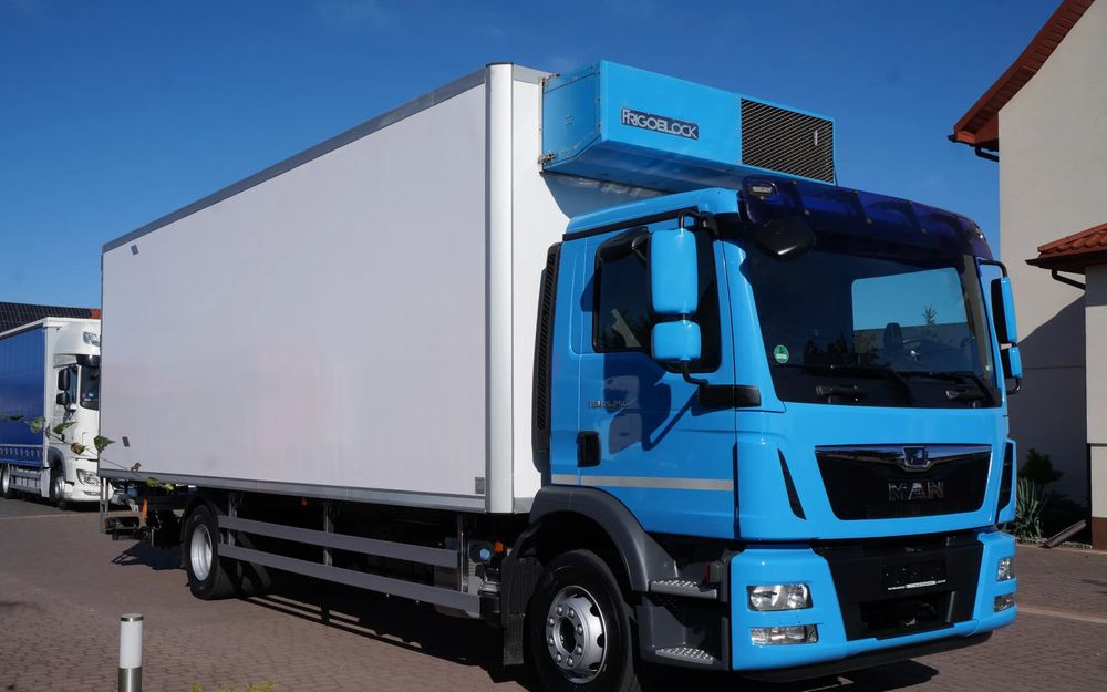 MAN TGM 15.250 EURO 6 CHŁODNIA LAMBERET ŁAD 7.300 KG NISKI PRZEBIEG - Camião frigorífico: foto 1 MAN TGM 15.250 EURO 6 CHŁODNIA LAMBERET ŁAD 7.300 KG NISKI PRZEBIEG - Camião frigorífico: foto 1
