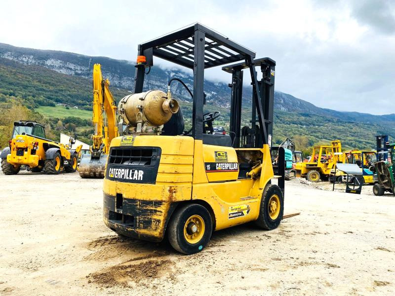 CATERPILLAR Chariot élévateur GP15 - Empilhador a gás: foto 4 CATERPILLAR Chariot élévateur GP15 - Empilhador a gás: foto 4