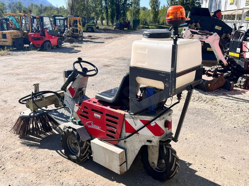 Cochet Balayeuse de désherbage automotrice Gecko (NET DE TVA) - Varredora industrial: foto 3 Cochet Balayeuse de désherbage automotrice Gecko (NET DE TVA) - Varredora industrial: foto 3