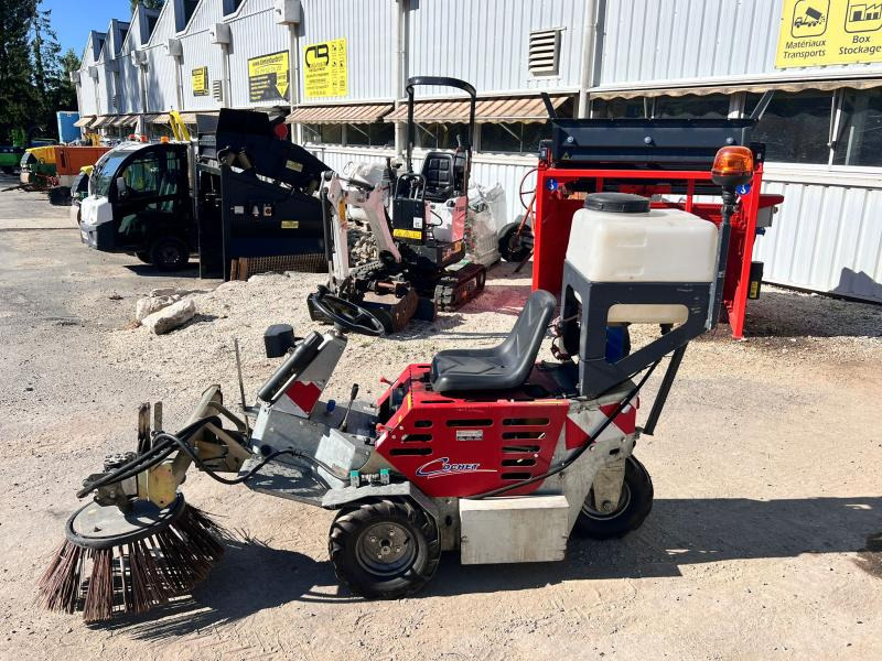 Cochet Balayeuse de désherbage automotrice Gecko (NET DE TVA) - Varredora industrial: foto 2 Cochet Balayeuse de désherbage automotrice Gecko (NET DE TVA) - Varredora industrial: foto 2