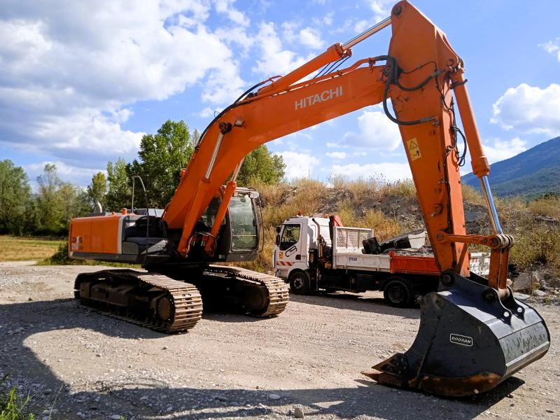 HITACHI PELLE ZX 350 LCN-3 35T - Escavadora de rastos: foto 4 HITACHI PELLE ZX 350 LCN-3 35T - Escavadora de rastos: foto 4