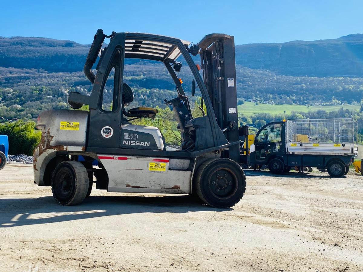 Empilhador a diesel NISSAN FGD02A30Q Chariot élévateur: foto 6
