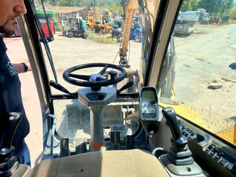 Escavadeira de rodas New Holland MH 2.6 PELLE A PNEUS 10T: foto 13