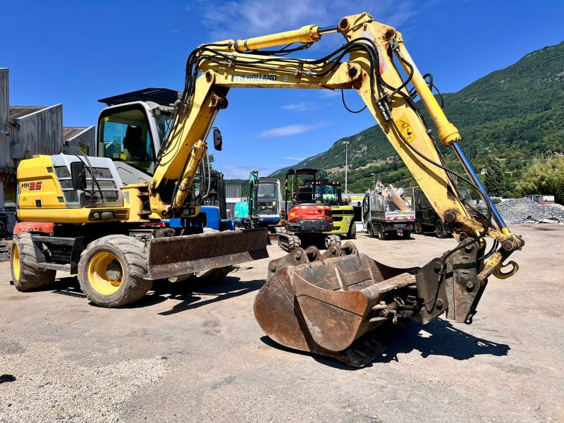 Escavadeira de rodas New Holland MH 2.6 PELLE A PNEUS 10T: foto 6