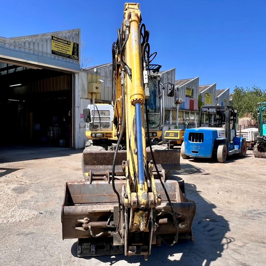 Escavadeira de rodas New Holland MH 2.6 PELLE A PNEUS 10T: foto 7