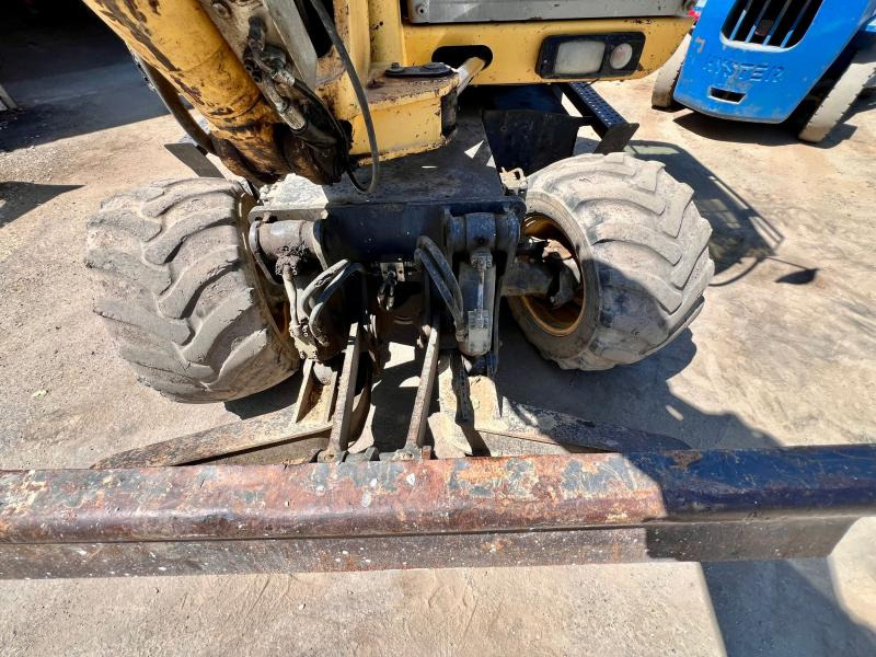 Escavadeira de rodas New Holland MH 2.6 PELLE A PNEUS 10T: foto 9