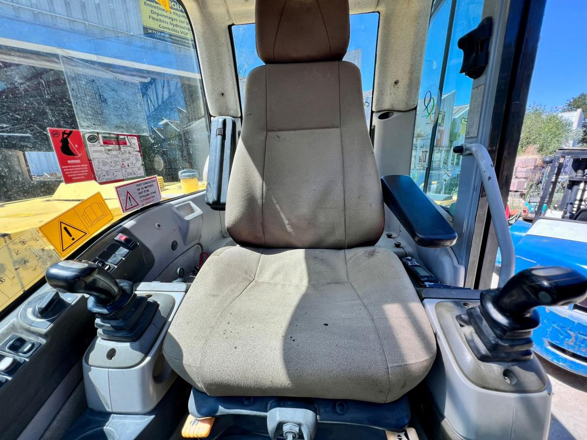 Escavadeira de rodas New Holland MH 2.6 PELLE A PNEUS 10T: foto 11